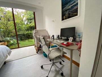 Hermoso Departamento con Jardín en San Patricio Cumbayá
