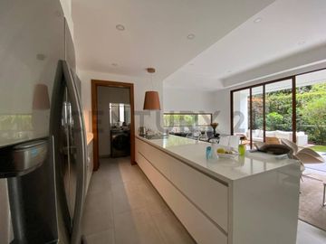 Hermoso Departamento con Jardín en San Patricio Cumbayá