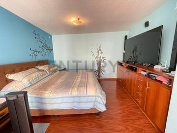En venta casa con patio. Sector Jipijapa