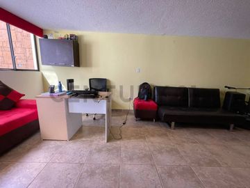 En venta casa con patio. Sector Jipijapa