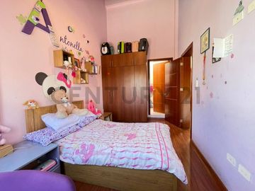 En venta casa con patio. Sector Jipijapa