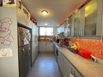 En venta casa con patio. Sector Jipijapa
