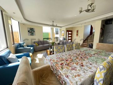 En venta casa con patio. Sector Jipijapa
