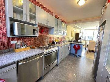 En venta casa con patio. Sector Jipijapa