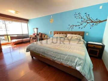 En venta casa con patio. Sector Jipijapa