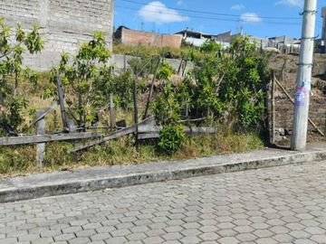 Se vende terreno esquinero en Guamanì