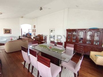 Venta de terreno 2.463 m² con casa de 200 m²