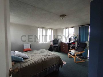 Venta de terreno 2.463 m² con casa de 200 m²