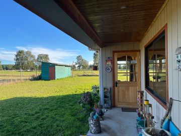 VENDO PARCELA CON CASA, 2 CABAÑAS Y BODEGA EN RÍO BUENO