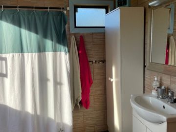 VENDO PARCELA CON CASA, 2 CABAÑAS Y BODEGA EN RÍO BUENO