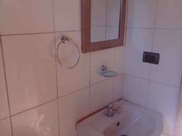 VENDO PARCELA CON CASA, 2 CABAÑAS Y BODEGA EN RÍO BUENO