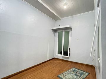 Di jual rumah siap huni dekat stasiun cisauk di serpong garden
