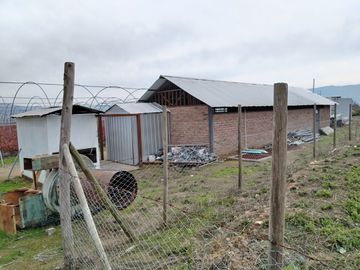 CAMPO AGRÍCOLA 18 HA AGUA INSTALACIONES SAGRADA FAMILIA