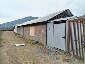 CAMPO AGRÍCOLA 18 HA AGUA INSTALACIONES SAGRADA FAMILIA