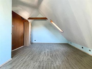 Departamento en Venta en CE39054 Gran departamento duplex a pasos de Clínica Alemana, Colegio Alemán y Universidades.
