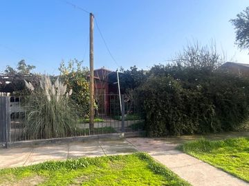 EXCELENTE UBICACION CASA A LA VENTA EN LA CRUZ