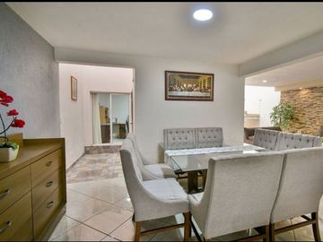 Casa en Venta, Col. Las Aguilas