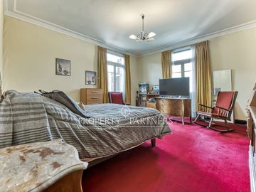 Venta de Casa con historia y gran potencial en el corazón de Ñuñoa