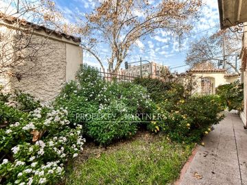 Venta de Casa con historia y gran potencial en el corazón de Ñuñoa
