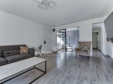 Casa Familiar remodelada con excelente conectividad.