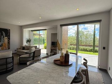 Venta y Renta Casa en Altozano Querétaro