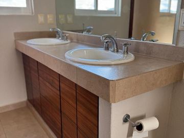 Venta y Renta Casa en Altozano Querétaro