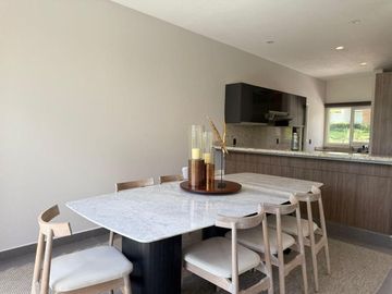Venta y Renta Casa en Altozano Querétaro