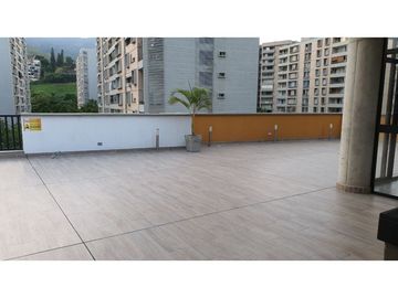 APARTAESTUDIO EN VENTA EN LA FLORA RENTANDO