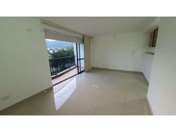 APARTAESTUDIO EN VENTA EN LA FLORA RENTANDO