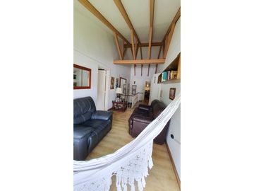 CASA EN VENTA EN SANTA TERESITA DE DOS PLANTAS