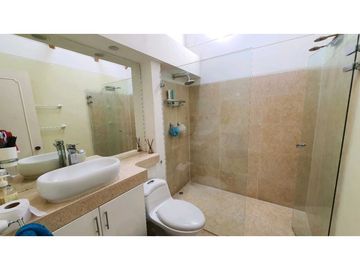 CASA EN VENTA EN SANTA TERESITA DE DOS PLANTAS