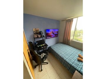 VENDO HERMOSO APARTAMENTO CON PARQUEADERO CUBIERTO EN BELÉN