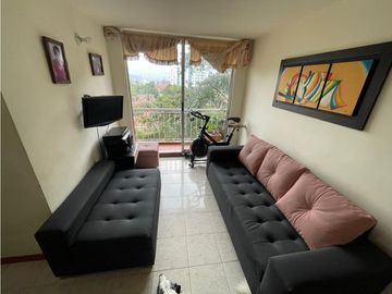VENDO HERMOSO APARTAMENTO CON PARQUEADERO CUBIERTO EN BELÉN