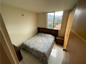 VENDO HERMOSO APARTAMENTO CON PARQUEADERO CUBIERTO EN BELÉN