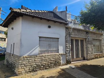 Casa  en Venta Ciudadela / 3 de Febrero (A141 4114)
