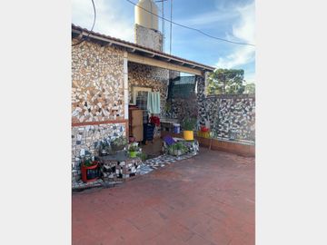 Casa  en Venta El Palomar / Moron (B134 461)