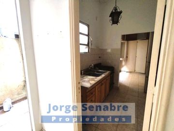 Departamento 3 ambientes 2 patios propios