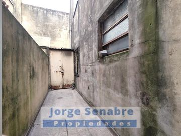 Departamento 3 ambientes 2 patios propios