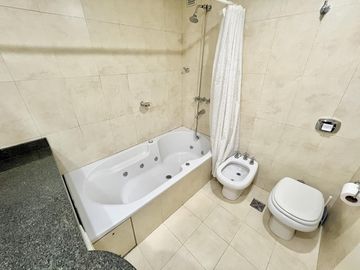 Esectacular departamento en alquiler en Barrio Los Robles