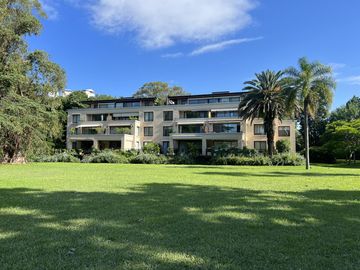 Esectacular departamento en alquiler en Barrio Los Robles