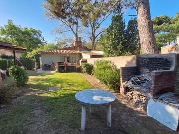 Casa en venta - 3 Dormitorios 3 Baños - Villa Gesell