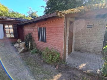 Casa en venta - 3 Dormitorios 3 Baños - Villa Gesell