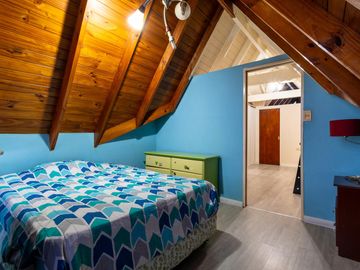 Casa de 5 ambientes en venta Barrio El Mirador Hurlingham triplex con patio