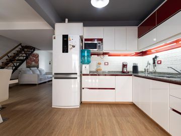 Casa de 5 ambientes en venta Barrio El Mirador Hurlingham triplex con patio