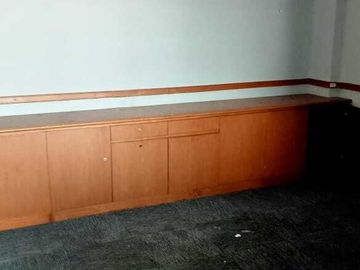 Kantor dengan Hotel/Kost Dekat kampus Binus Anggrek Kemanggisan