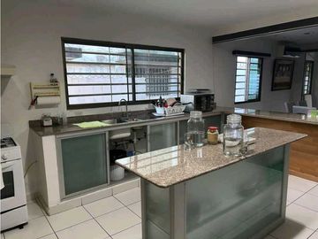 VENTA CASA EN PARQUE LEFEVRE PRECIO DE OPORTUNIDAD 448M2 TERRENO JP