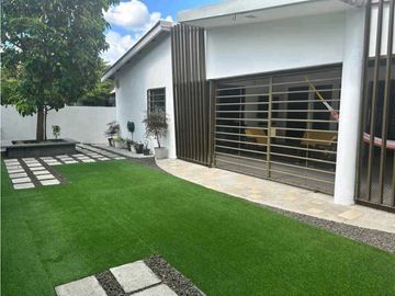 VENTA CASA EN PARQUE LEFEVRE PRECIO DE OPORTUNIDAD 448M2 TERRENO JP