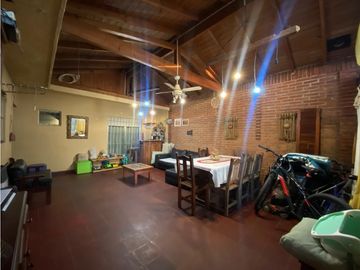 Casa  4 Ambientes Castelar Norte