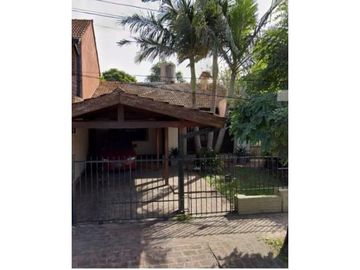 Casa  4 Ambientes Castelar Norte