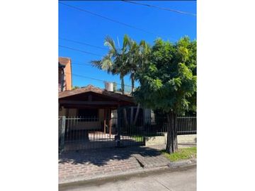 Casa  4 Ambientes Castelar Norte